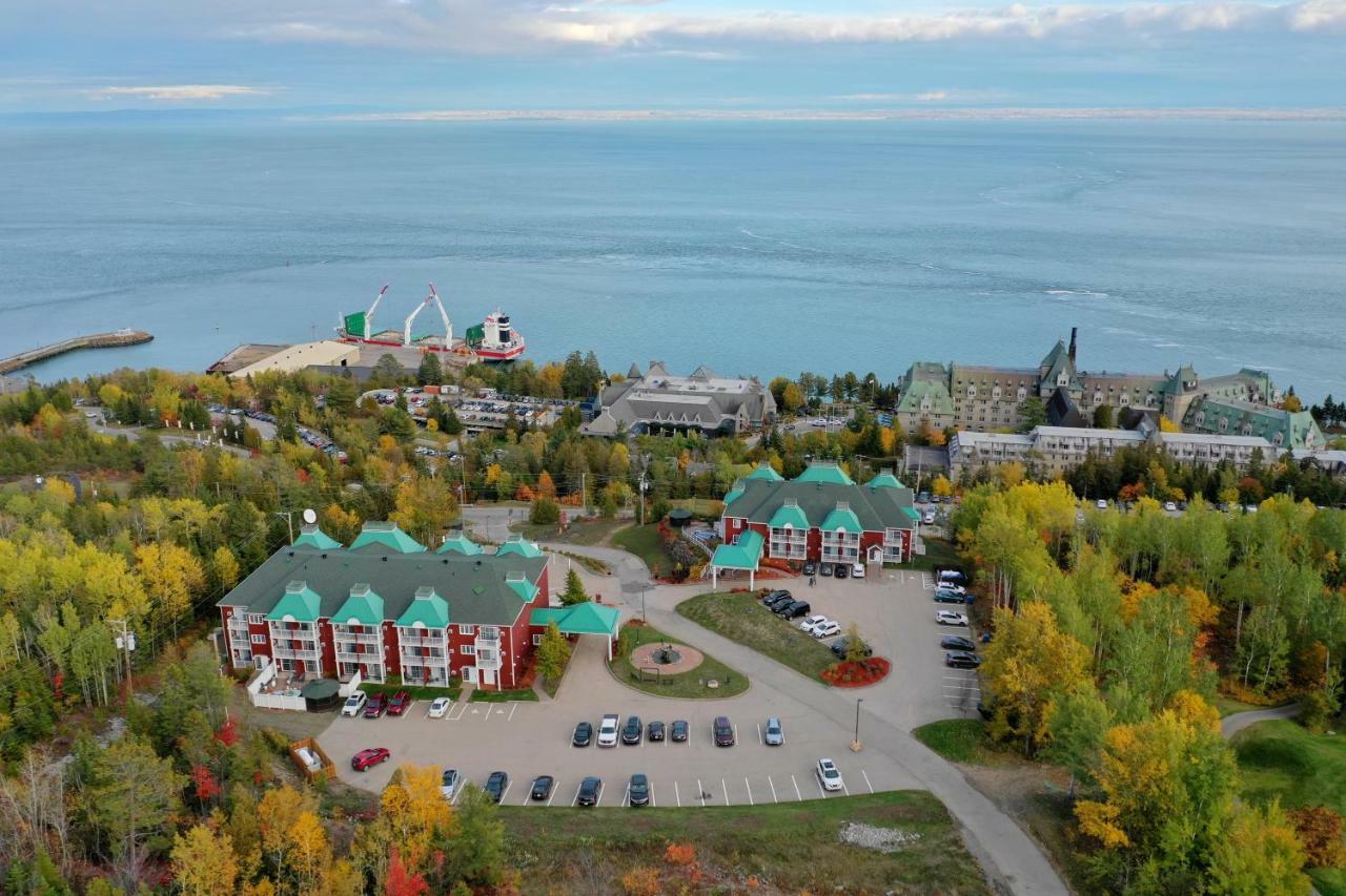 Hotel Les Pavillons Du Petit Manoir Du Casino La Malbaie Exterior foto